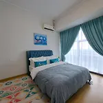 Cozy Home Country Garden At Dangabay Of Jb, Free Wifi And Streaming